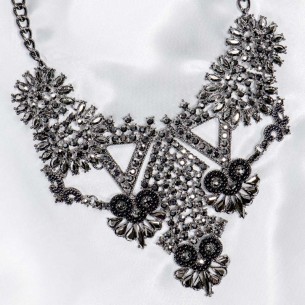 Collier ANGELUS NIGHT Black Plastron pavé Baroque Noir...